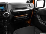  Glove box open photo